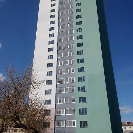 Metro Partizanskaya Apartment *